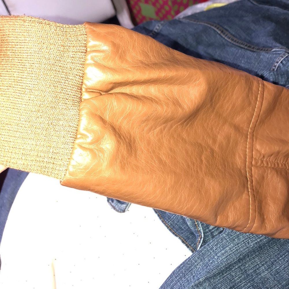 Brown jacket - Picture 2 of 7